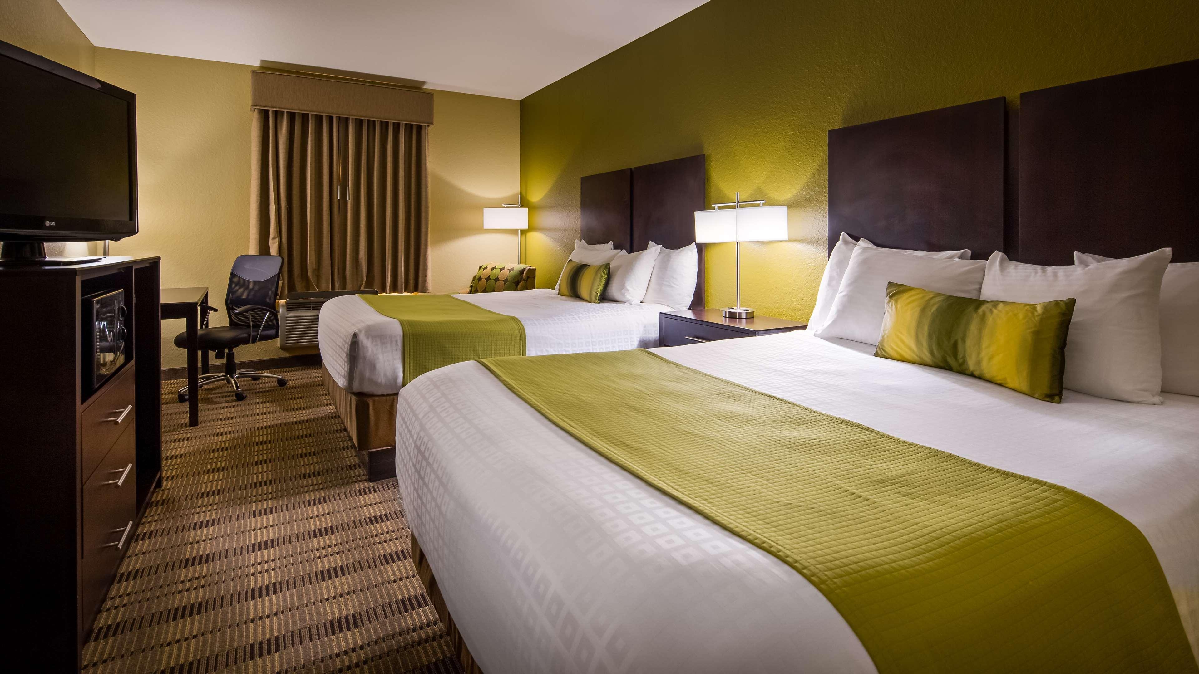 Best Western Edgewater Inn Bagian luar foto