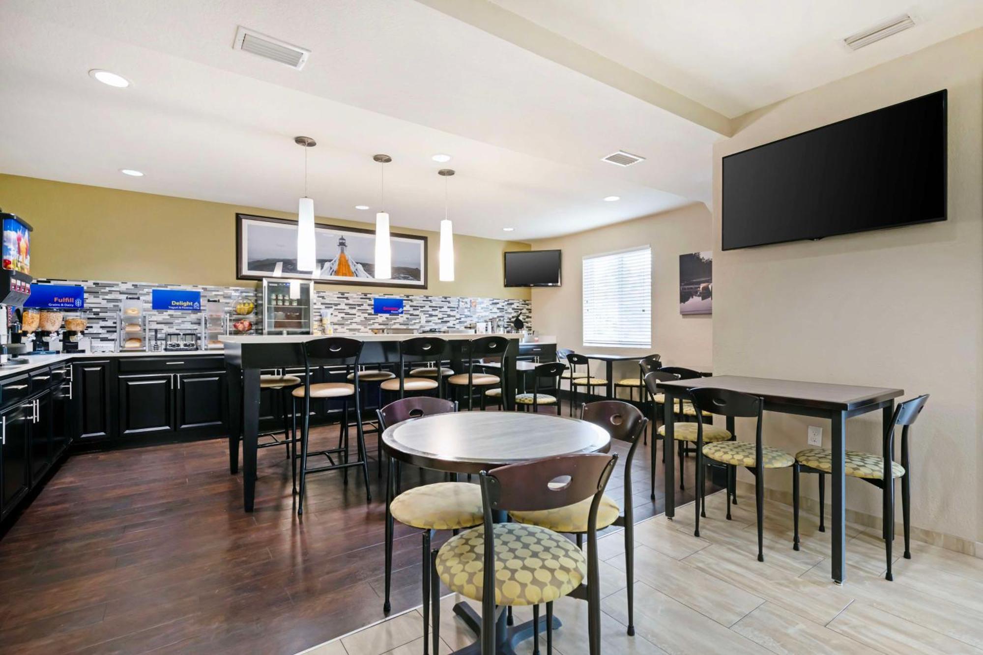 Best Western Edgewater Inn Bagian luar foto