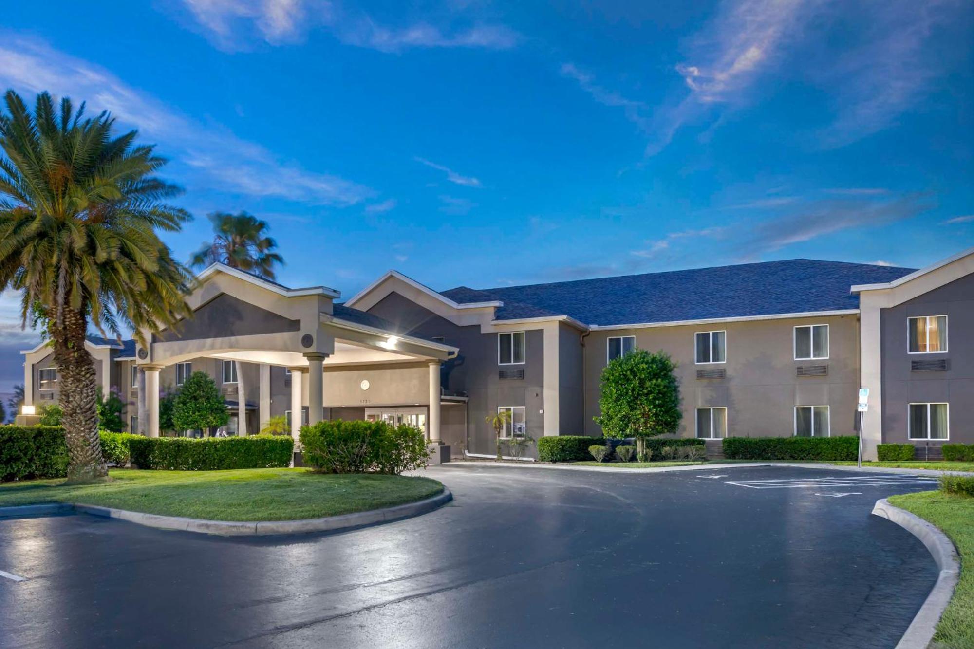 Best Western Edgewater Inn Bagian luar foto