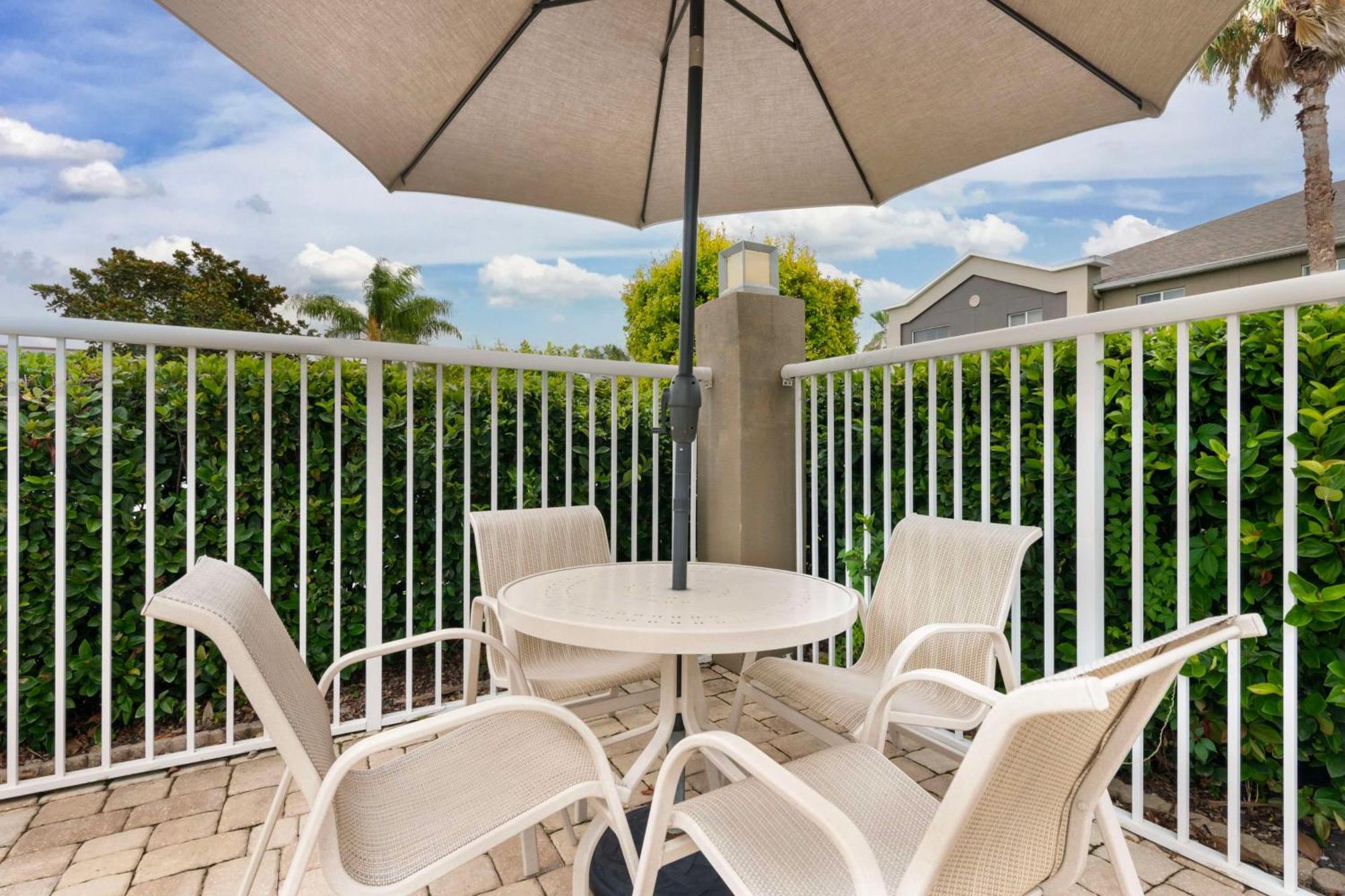 Best Western Edgewater Inn Bagian luar foto